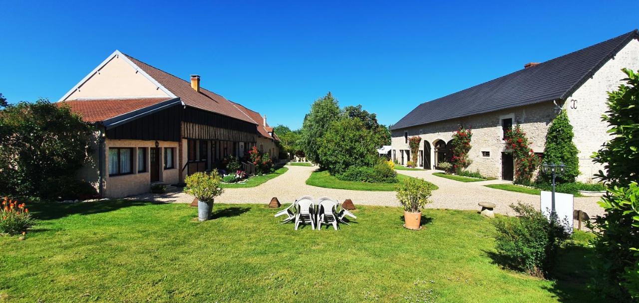 Maison Des Maries Beaulieu-sur-Loire エクステリア 写真